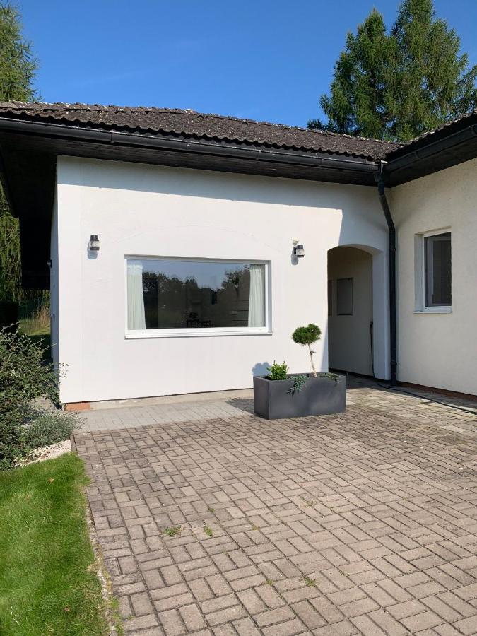 Studiovy Apartman V Zahrade Police nad Metují Extérieur photo